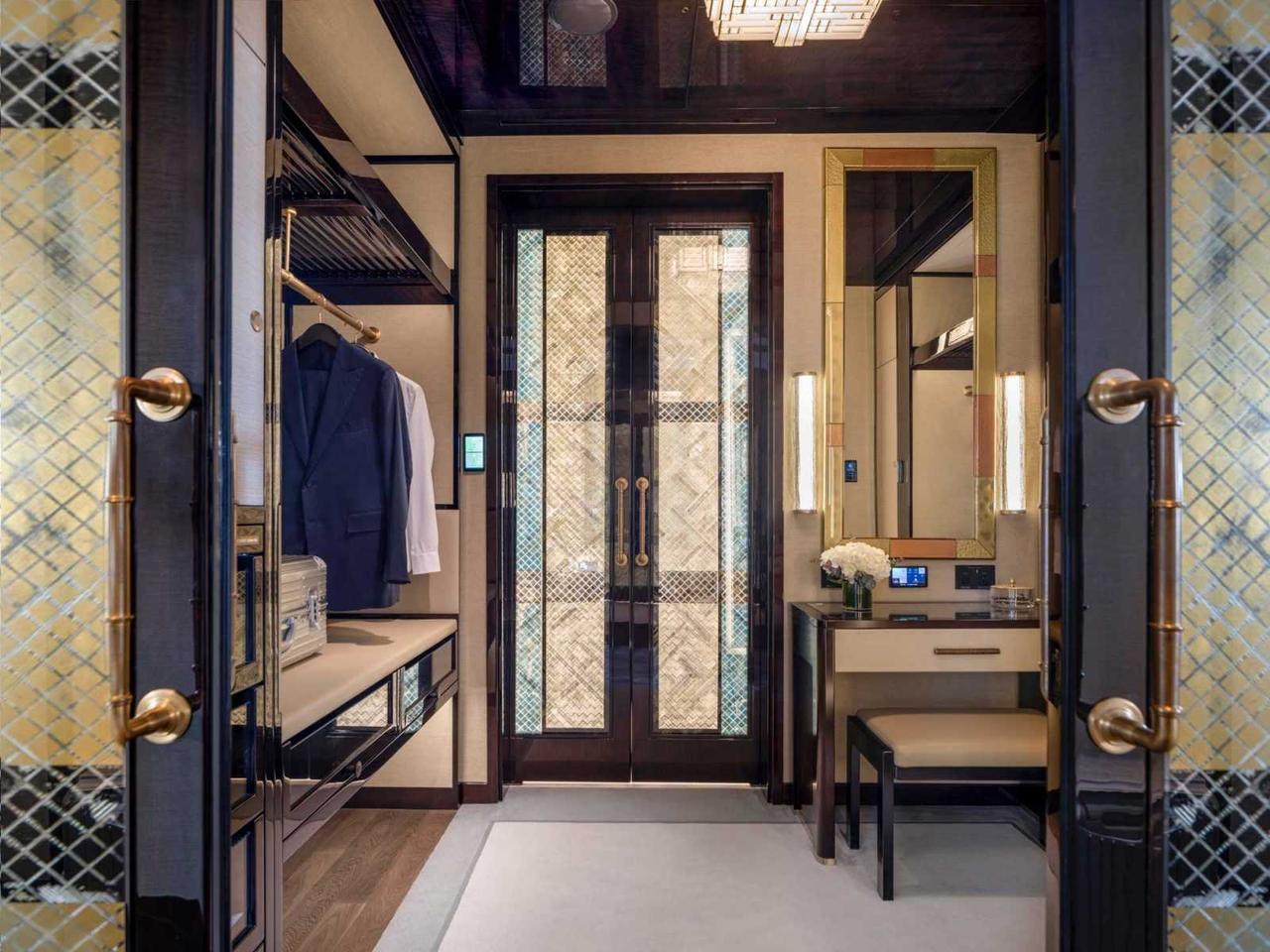 Executive Bosphorus Suite Peninsula — 4