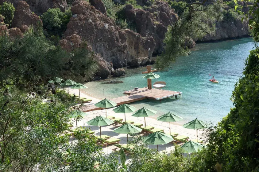 D Maris Bay — Gallery 16