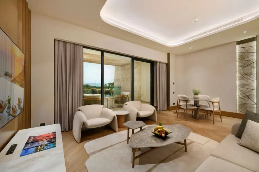 Regnum The Crown Hotel — Gallery 2