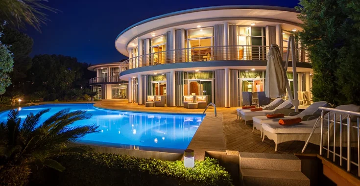 Luxury Accommodations